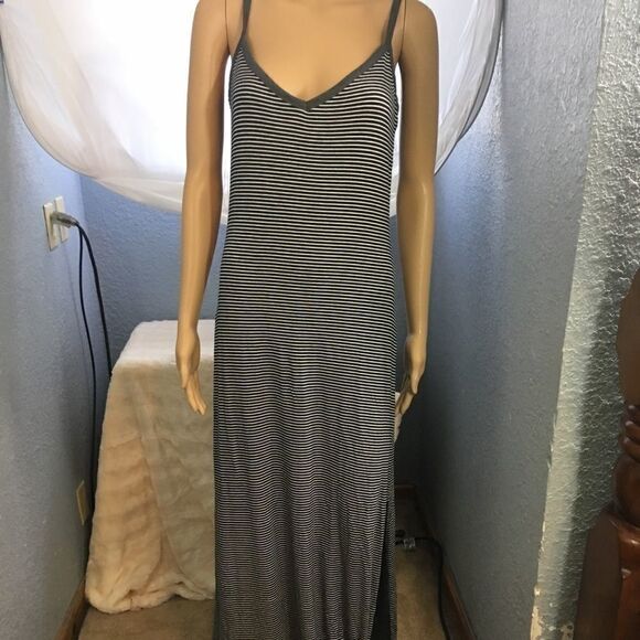 Socialite Spaghetti Strap Maxi Dress Size  XSmall - Picture 1 of 6